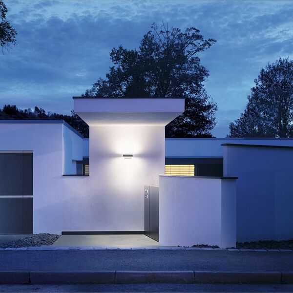 Steinel Designer Ulkovalo sensorikatkaisimella L 810 LED iHF