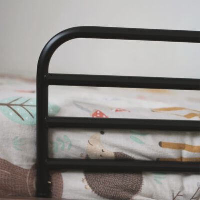 A3 Baby & Kids Säädettävä sängyn turvalaita Trombone 77-125 cm musta