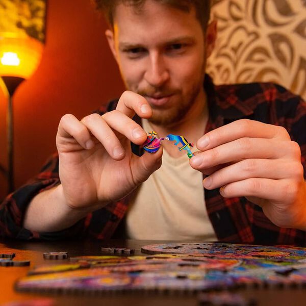 UNIDRAGON Puupalapeli 202 osaa Iridescent Chameleon keskikoko 26x33 cm