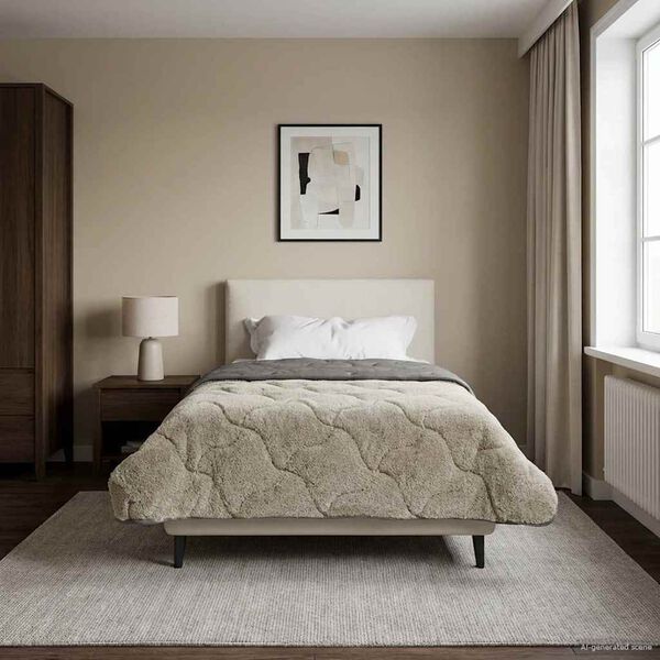 vidaXL Koko Vuoden Peitto Quiltottu Vaaleanharmaa 135 x 200 cm