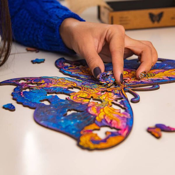 UNIDRAGON Puupalapeli 323 osaa Intergalaxy Butterfly King Size 41x30cm